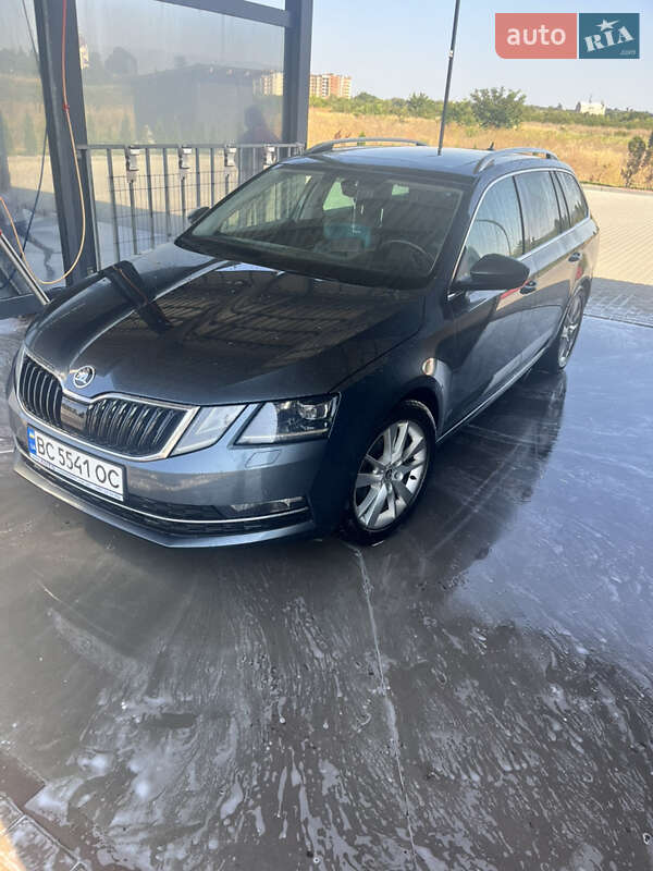 Универсал Skoda Octavia 2017 в Золочеве