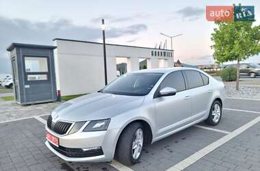 Лифтбек Skoda Octavia 2017 в Мукачево