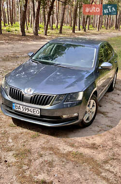Лифтбек Skoda Octavia 2017 в Кропивницком