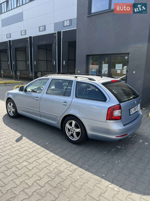 Универсал Skoda Octavia 2010 в Львове
