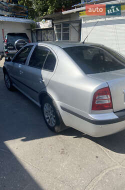 Лифтбек Skoda Octavia 2006 в 