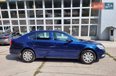 Лифтбек Skoda Octavia 2009 в 