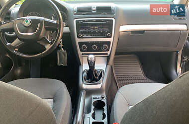 Универсал Skoda Octavia 2010 в 