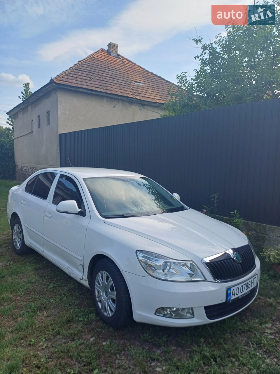 2010 Skoda Octavia - мініатюра 12