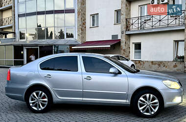 Лифтбек Skoda Octavia 2009 в 