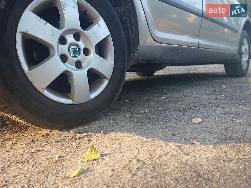 Ліфтбек Skoda Octavia 2007 в Києві