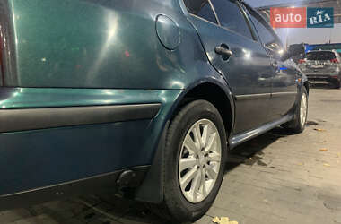 Лифтбек Skoda Octavia 1998 в 