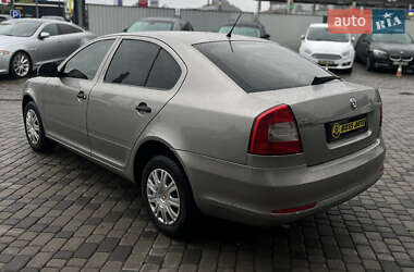 Лифтбек Skoda Octavia 2013 в 