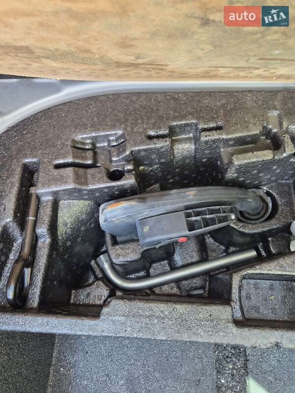 Универсал Skoda Octavia 2016 в Миргороде