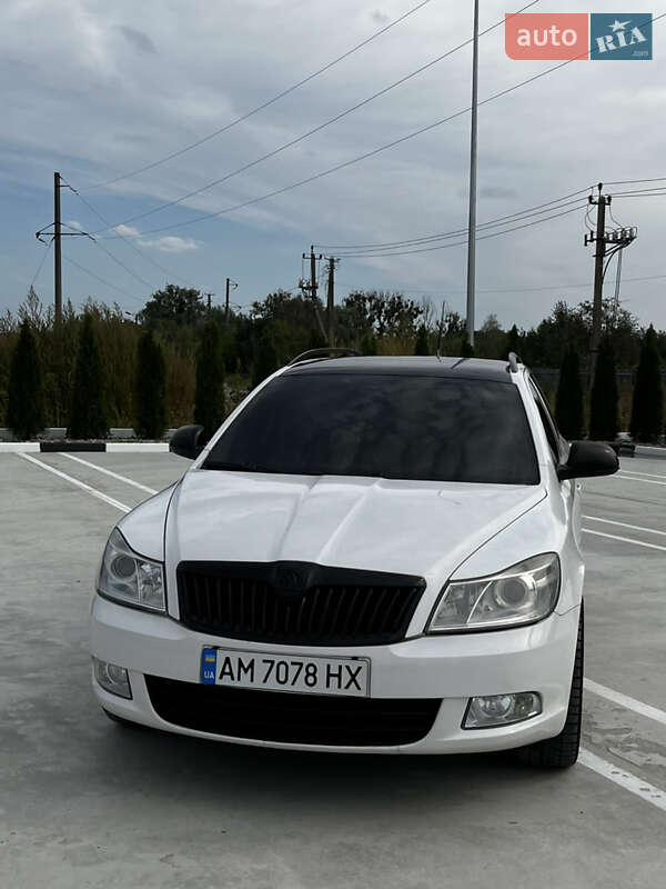 Универсал Skoda Octavia 2010 в Звягеле