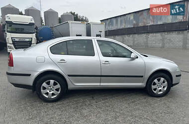 Лифтбек Skoda Octavia 2006 в 