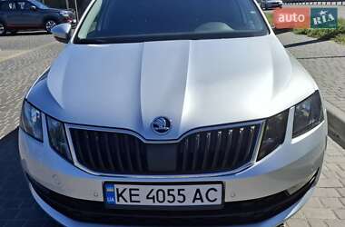 Універсал Skoda Octavia 2019 в Дніпрі