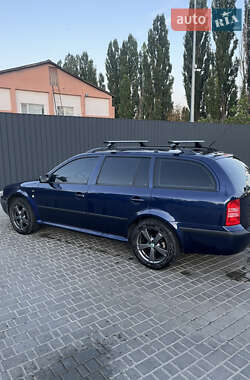 Универсал Skoda Octavia 2002 в 