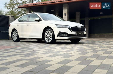 Лифтбек Skoda Octavia 2021 в Мукачево