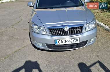 Универсал Skoda Octavia 2010 в Черкассах