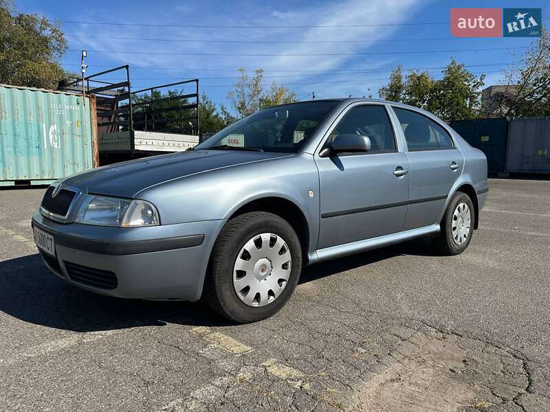 Лифтбек Skoda Octavia 2004 в Киеве