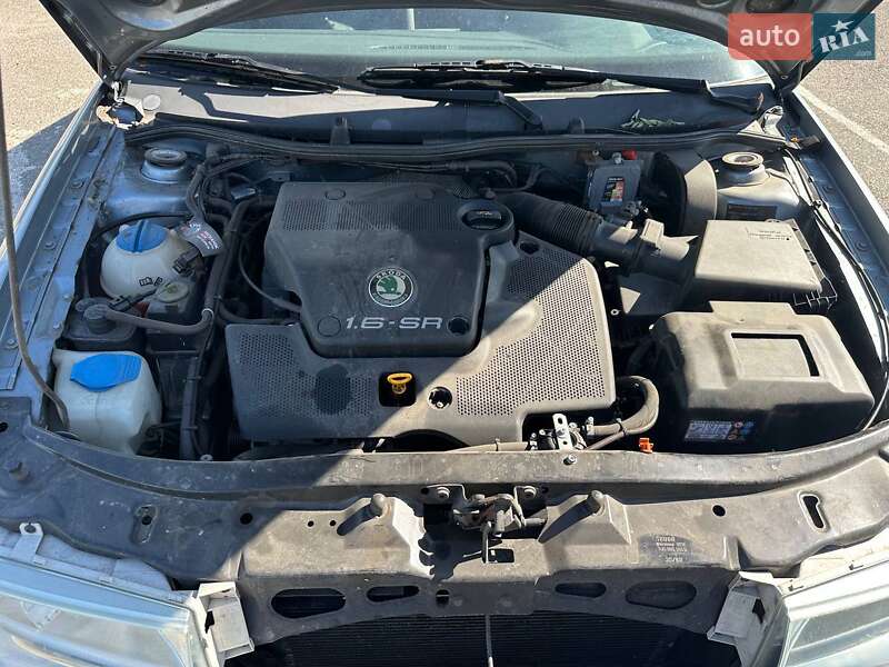 Лифтбек Skoda Octavia 2004 в Киеве