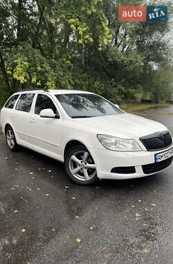 Универсал Skoda Octavia 2010 в Звягеле