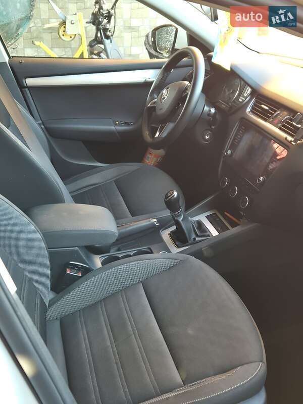 Ліфтбек Skoda Octavia 2017 в Луцьку фото 14 Ліфтбек Skoda Octavia 2017 в Луцьку