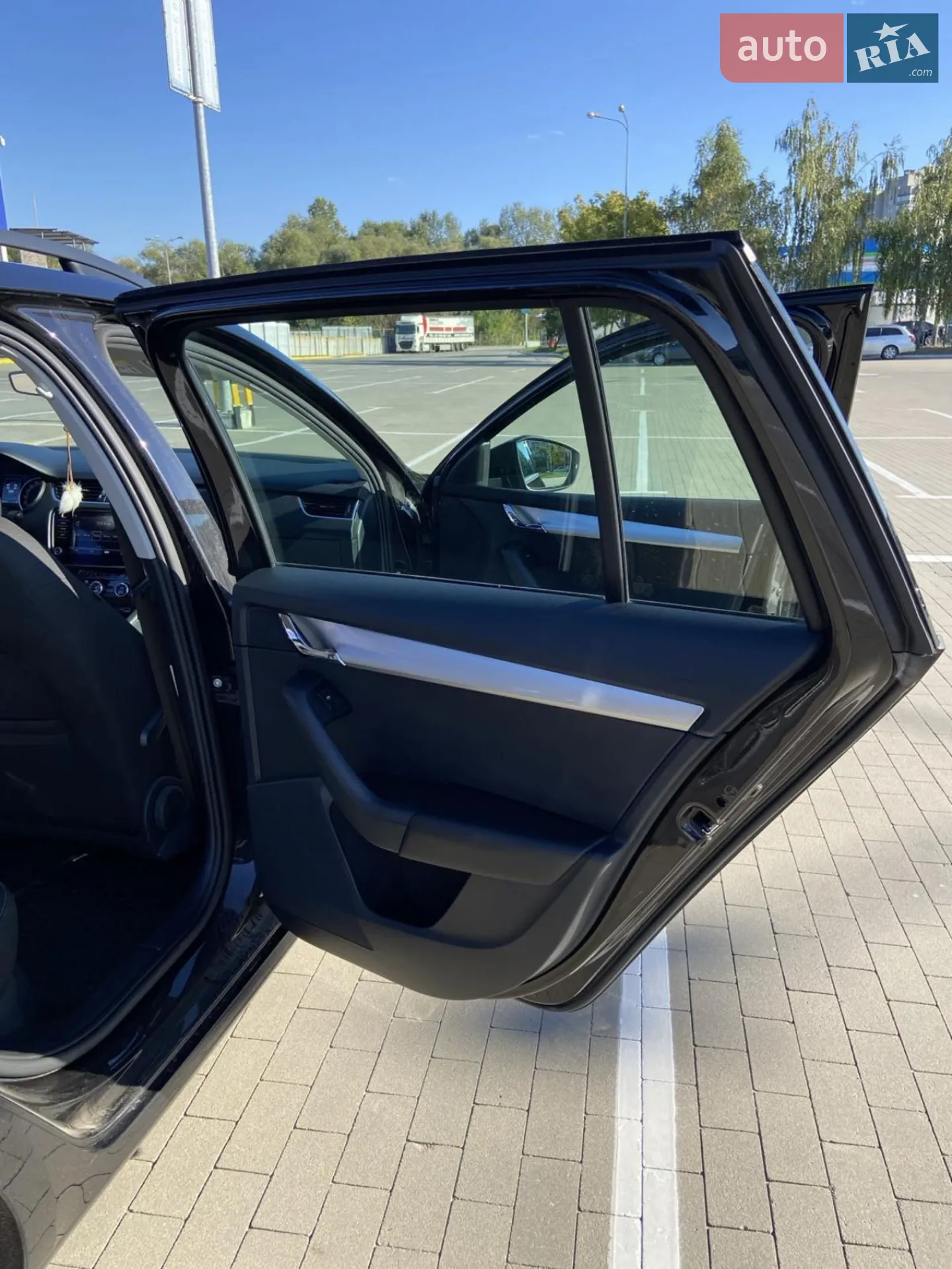 2019 Skoda Octavia - мініатюра 35