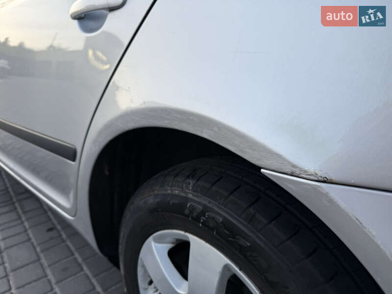 Лифтбек Skoda Octavia 2008 в Фастове