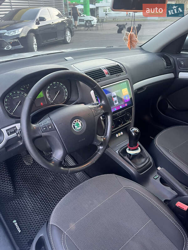 Лифтбек Skoda Octavia 2008 в Полтаве
