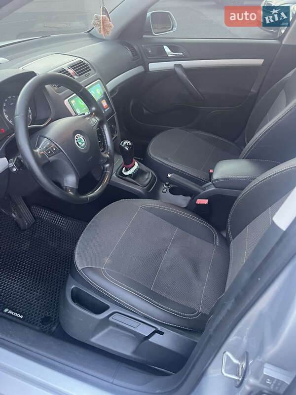 Лифтбек Skoda Octavia 2008 в Полтаве