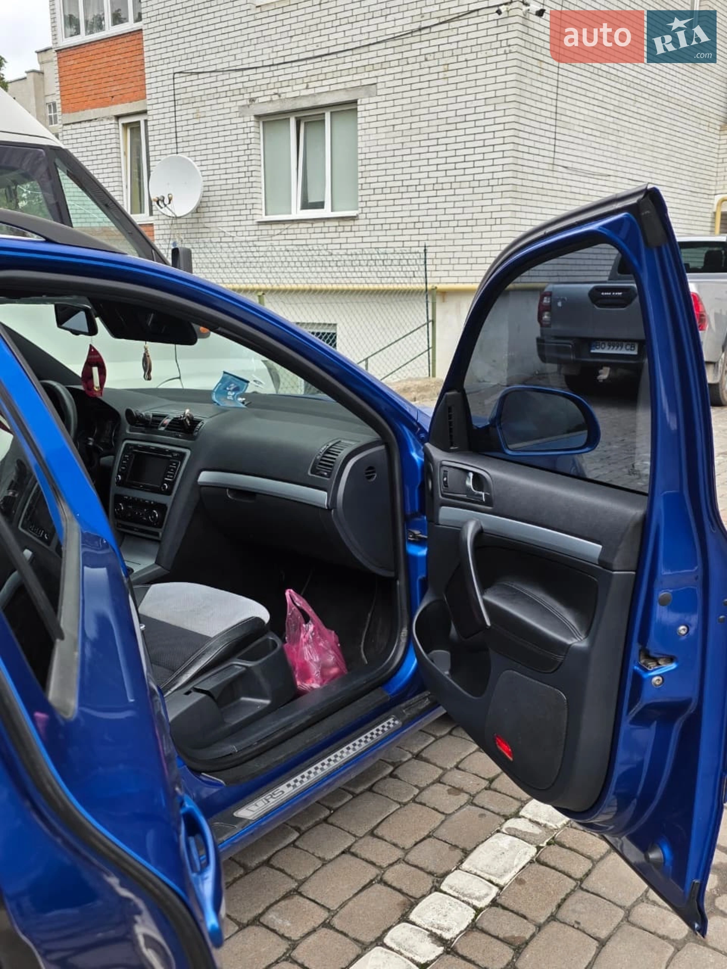 2010 Skoda Octavia - мініатюра 8