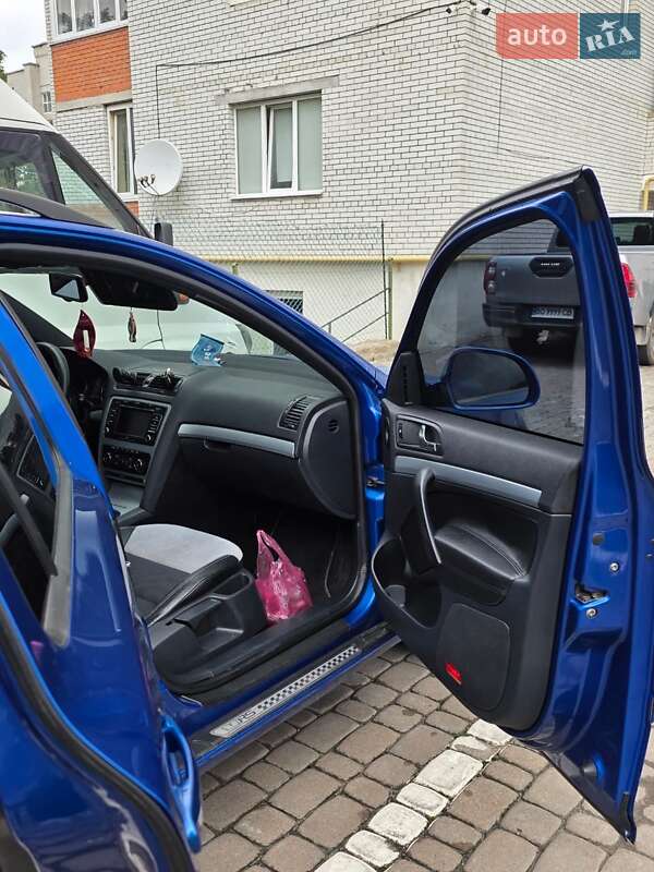 Универсал Skoda Octavia 2010 в Тернополе
