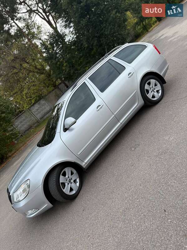 Універсал Skoda Octavia 2011 в Шостці