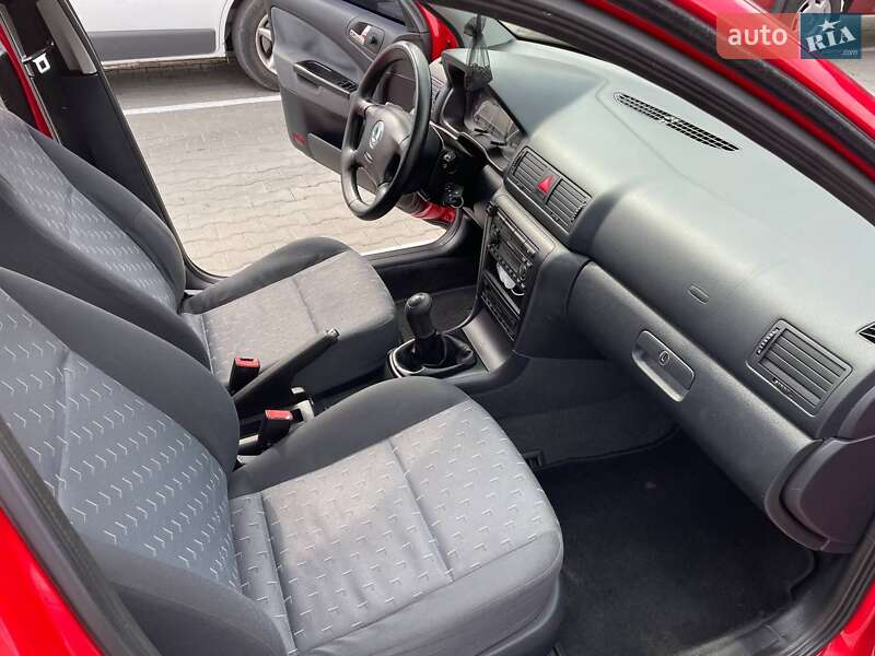 Лифтбек Skoda Octavia 2006 в Красилове