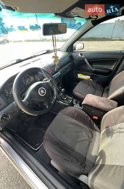 Лифтбек Skoda Octavia 2001 в 
