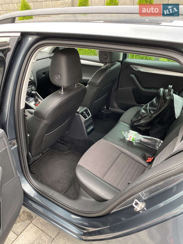Универсал Skoda Octavia 2015 в Ровно