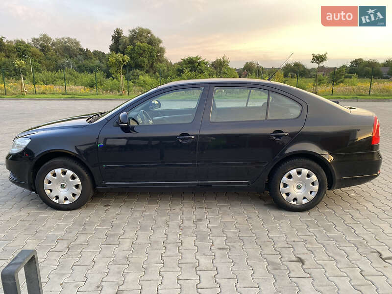 Лифтбек Skoda Octavia 2010 в Луцке