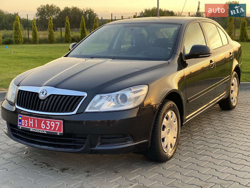 Лифтбек Skoda Octavia 2010 в Луцке