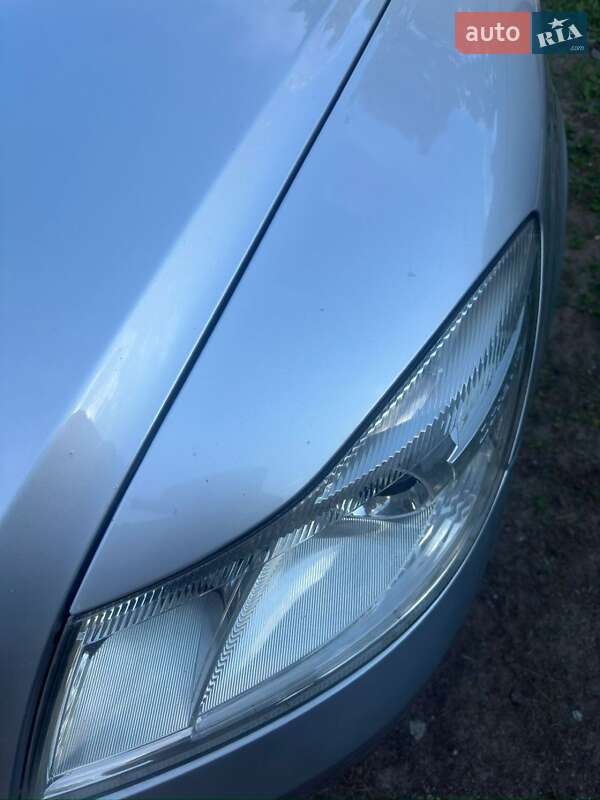 Универсал Skoda Octavia 2011 в Ирпене