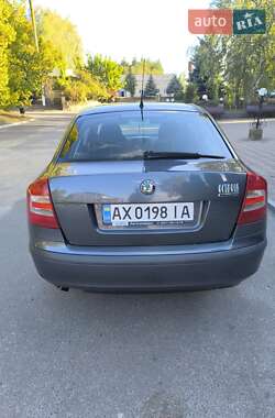 Лифтбек Skoda Octavia 2006 в 