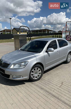 Лифтбек Skoda Octavia 2011 в 