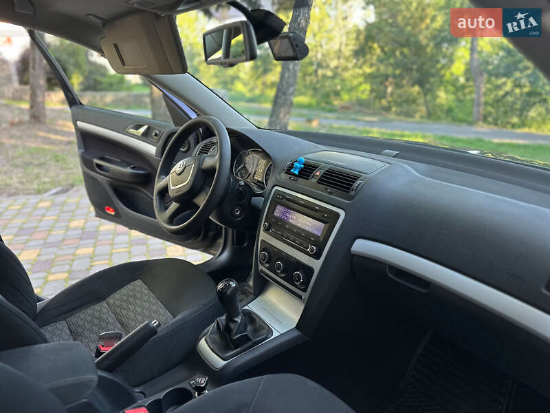 Универсал Skoda Octavia 2009 в Полтаве