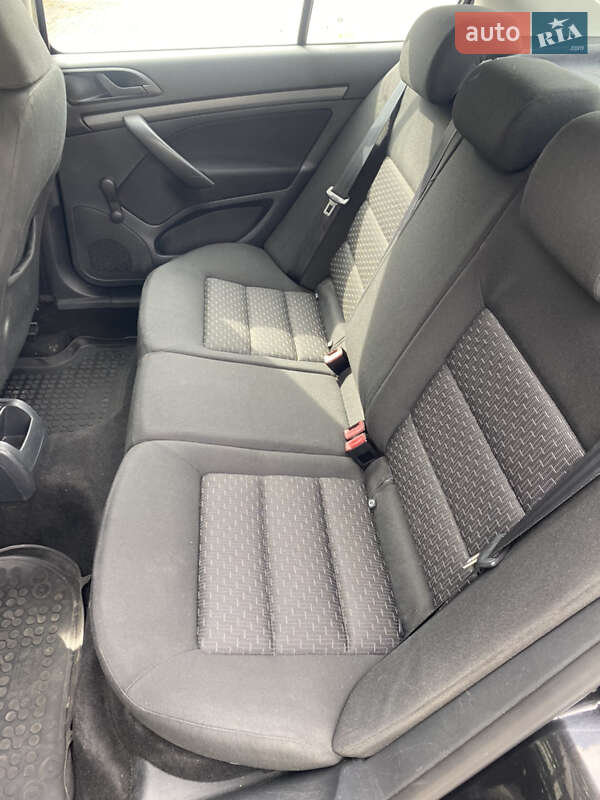 Лифтбек Skoda Octavia 2010 в Луцке