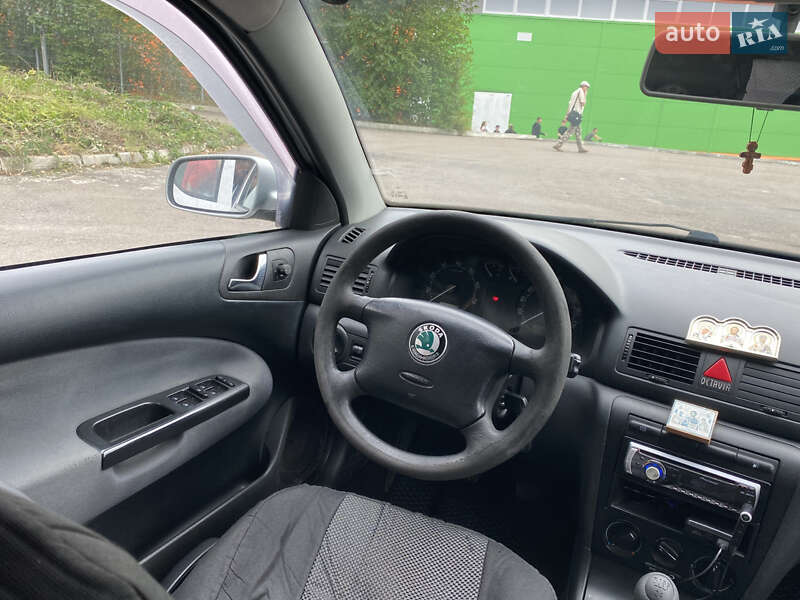 Лифтбек Skoda Octavia 2007 в Ровно