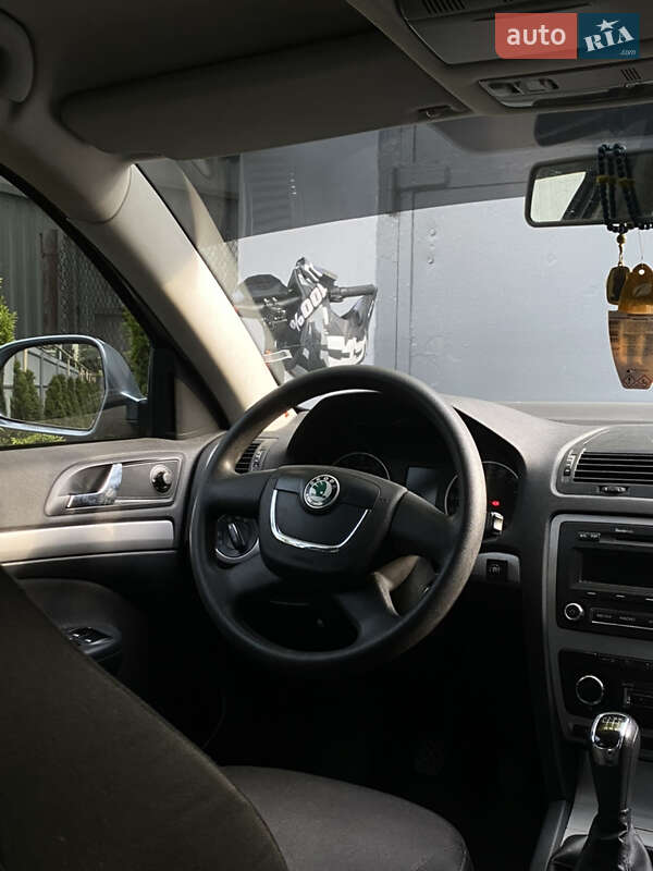Лифтбек Skoda Octavia 2012 в Львове