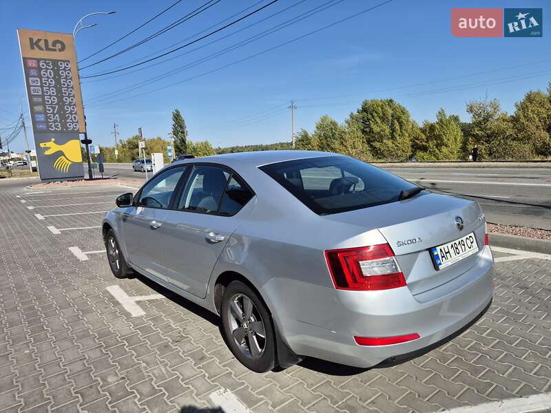 Лифтбек Skoda Octavia 2014 в Вышгороде