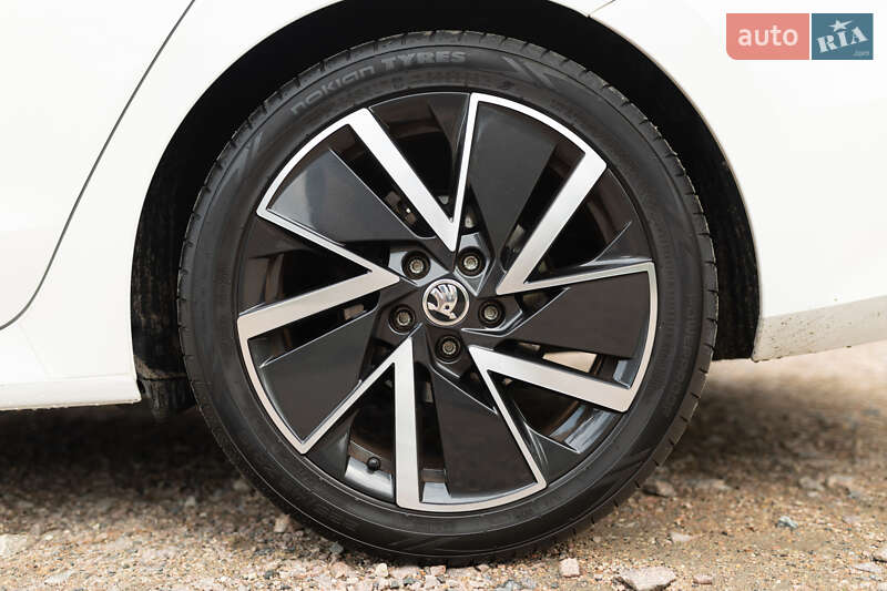 Универсал Skoda Octavia 2021 в Ровно