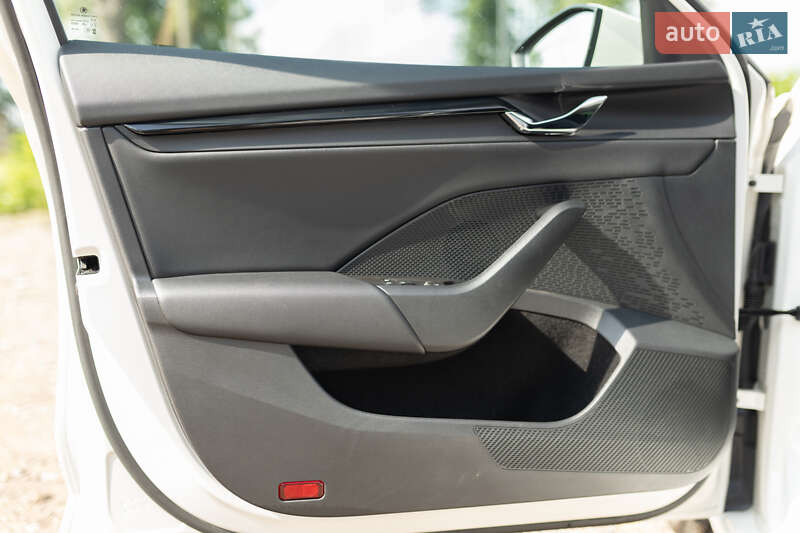 Универсал Skoda Octavia 2021 в Ровно