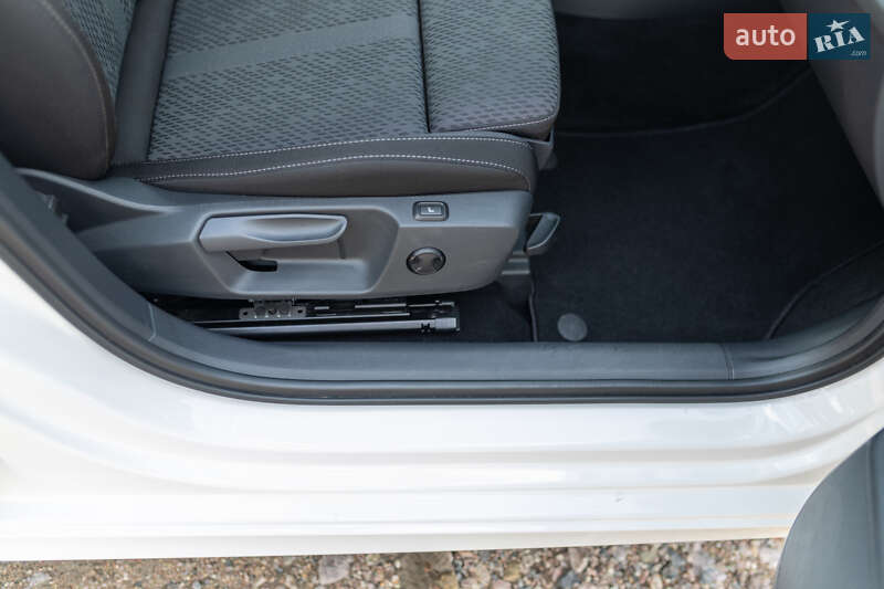 Универсал Skoda Octavia 2021 в Ровно