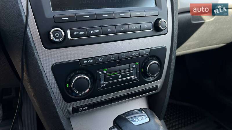 Лифтбек Skoda Octavia 2010 в Львове