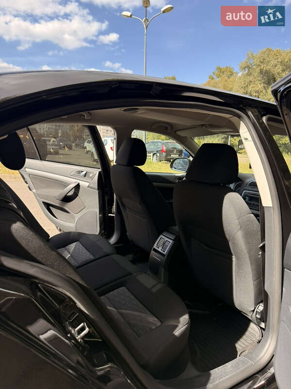 Універсал Skoda Octavia 2012 в Сумах