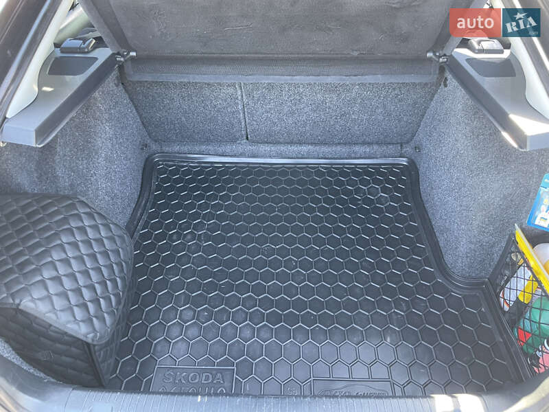 Ліфтбек Skoda Octavia 2004 в Полтаві