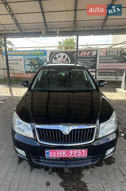 Універсал Skoda Octavia 2010 в Сумах